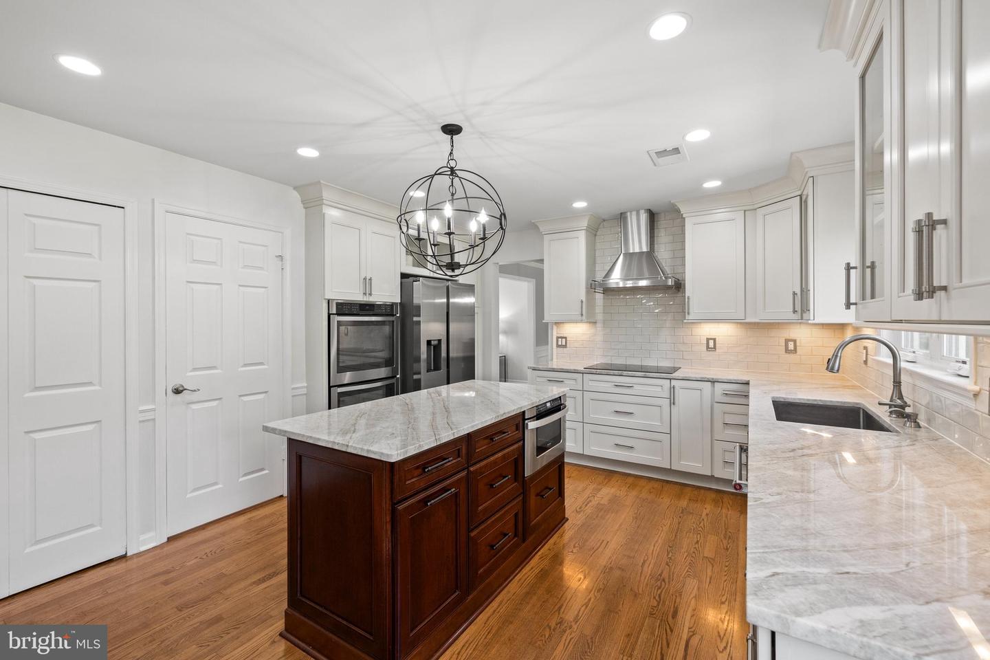 12314 VALLEY HIGH RD, HERNDON, Virginia 20170, 5 Bedrooms Bedrooms, ,2 BathroomsBathrooms,Residential,For sale,12314 VALLEY HIGH RD,VAFX2236436 MLS # VAFX2236436