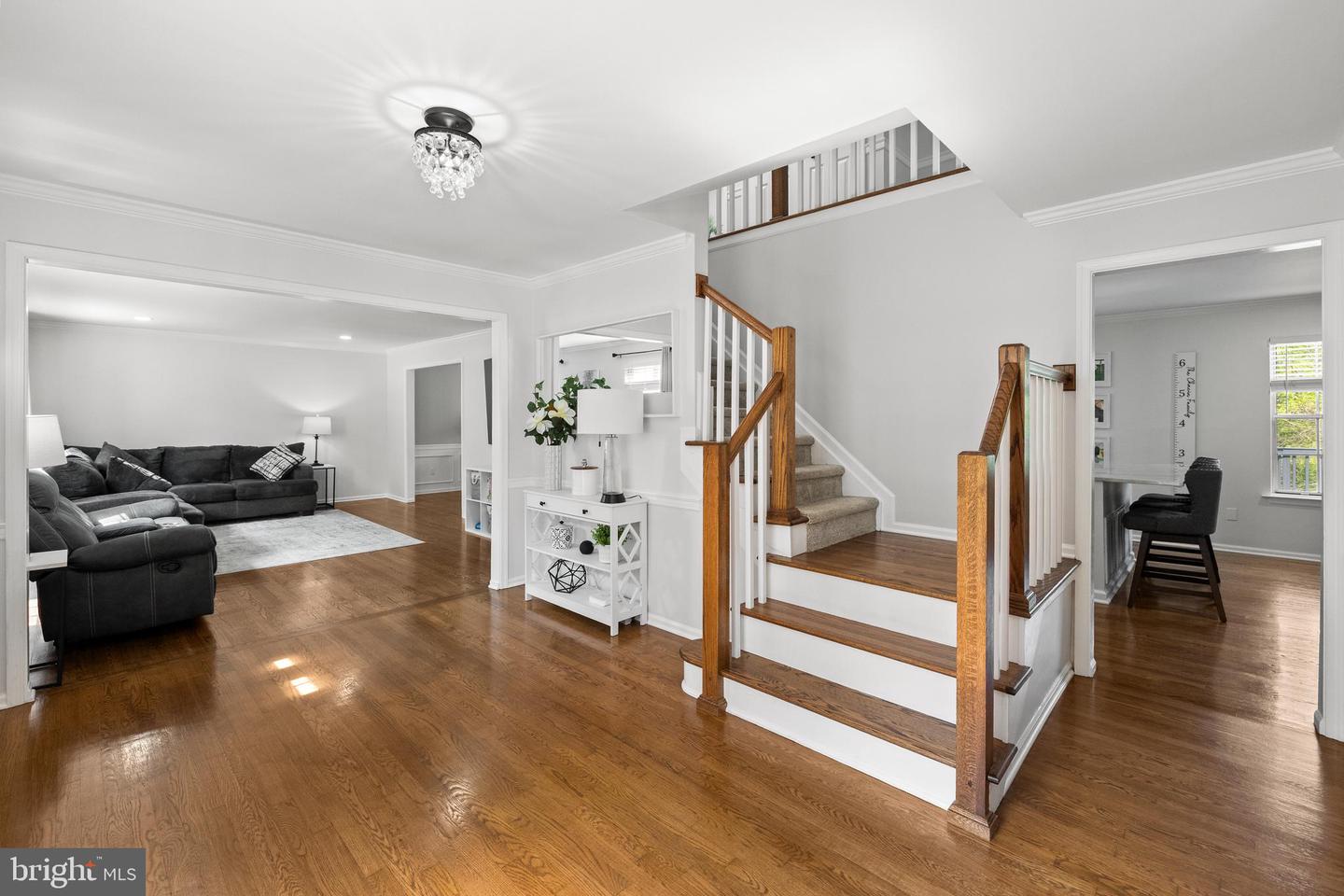 12314 VALLEY HIGH RD, HERNDON, Virginia 20170, 5 Bedrooms Bedrooms, ,2 BathroomsBathrooms,Residential,For sale,12314 VALLEY HIGH RD,VAFX2236436 MLS # VAFX2236436