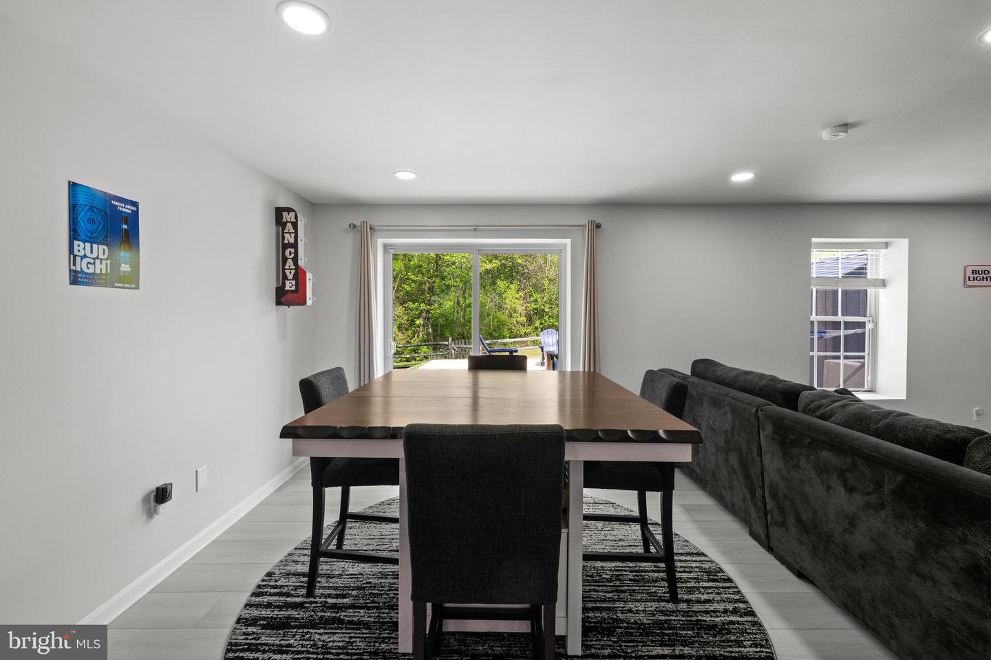 12314 VALLEY HIGH RD, HERNDON, Virginia 20170, 5 Bedrooms Bedrooms, ,2 BathroomsBathrooms,Residential,For sale,12314 VALLEY HIGH RD,VAFX2236436 MLS # VAFX2236436