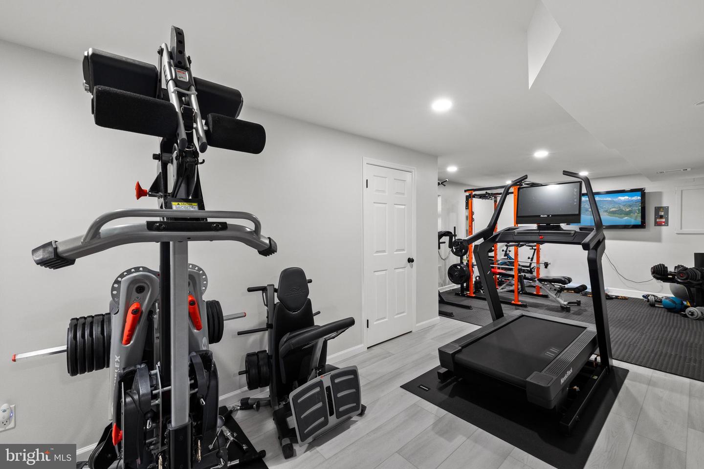 12314 VALLEY HIGH RD, HERNDON, Virginia 20170, 5 Bedrooms Bedrooms, ,2 BathroomsBathrooms,Residential,For sale,12314 VALLEY HIGH RD,VAFX2236436 MLS # VAFX2236436