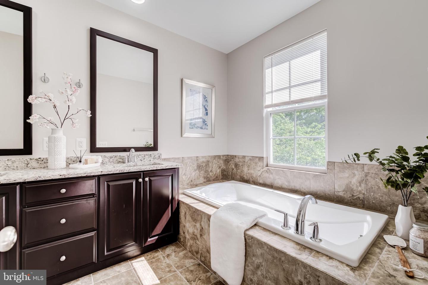 23524 EPPERSON SQ, BRAMBLETON, Virginia 20148, 3 Bedrooms Bedrooms, ,3 BathroomsBathrooms,Residential,For sale,23524 EPPERSON SQ,VALO2094762 MLS # VALO2094762