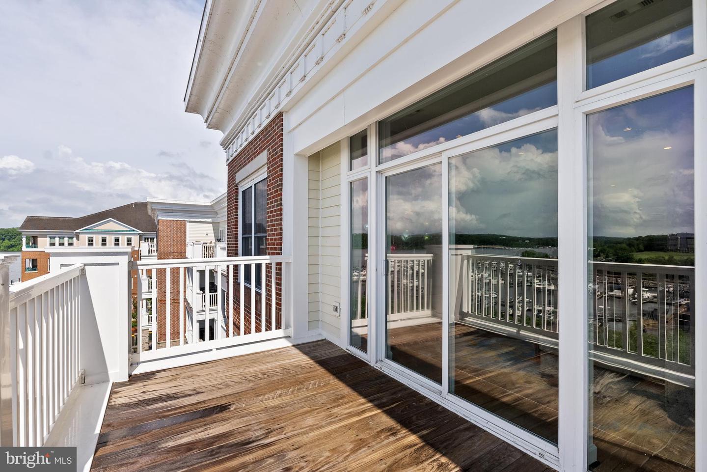 525 BELMONT BAY DR #405, WOODBRIDGE, Virginia 22191, 4 Bedrooms Bedrooms, ,4 BathroomsBathrooms,Residential,For sale,525 BELMONT BAY DR #405,VAPW2093188 MLS # VAPW2093188