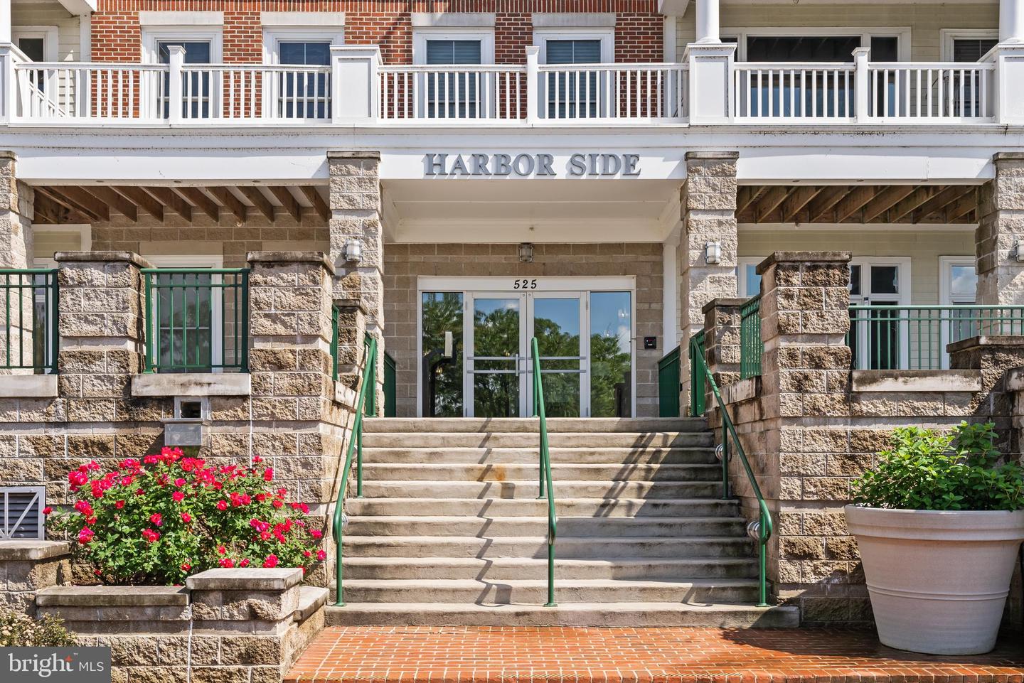 525 BELMONT BAY DR #405, WOODBRIDGE, Virginia 22191, 4 Bedrooms Bedrooms, ,4 BathroomsBathrooms,Residential,For sale,525 BELMONT BAY DR #405,VAPW2093188 MLS # VAPW2093188