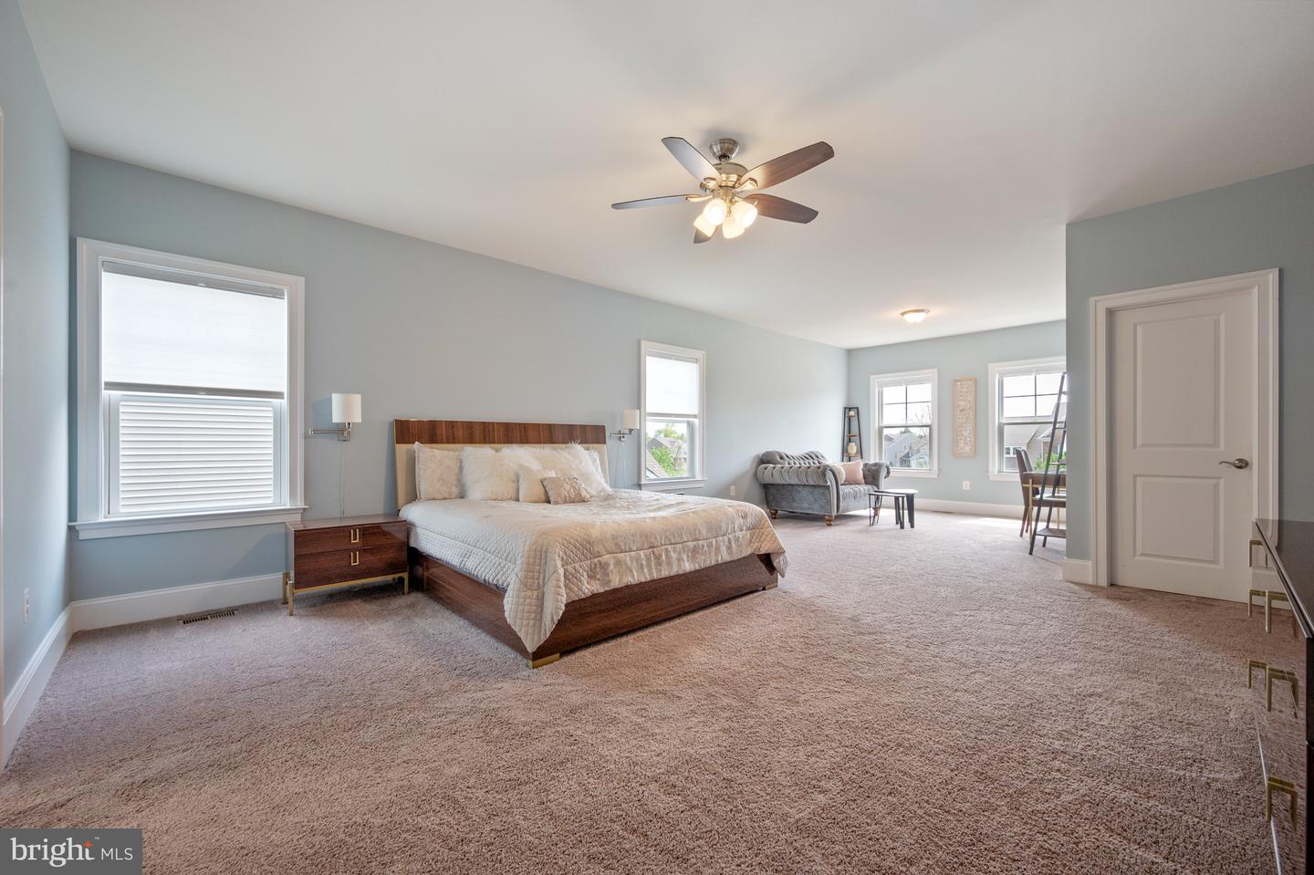 40946 MUNSON WOODS PL, ALDIE, Virginia 20105, 6 Bedrooms Bedrooms, ,5 BathroomsBathrooms,Residential,For sale,40946 MUNSON WOODS PL,VALO2094882 MLS # VALO2094882