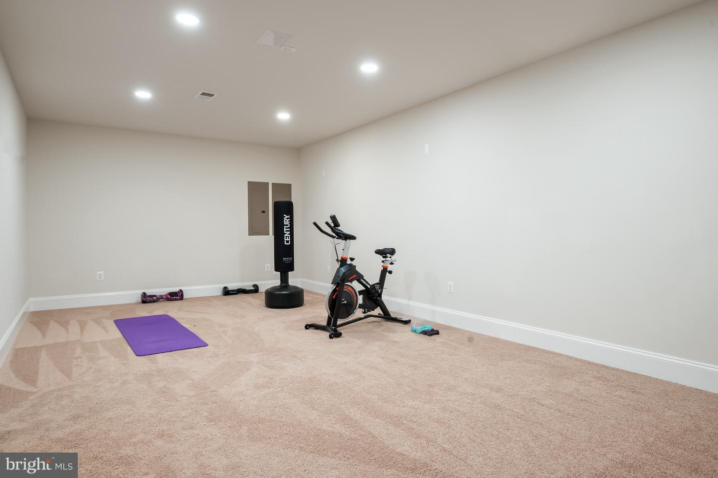 40946 MUNSON WOODS PL, ALDIE, Virginia 20105, 6 Bedrooms Bedrooms, ,5 BathroomsBathrooms,Residential,For sale,40946 MUNSON WOODS PL,VALO2094882 MLS # VALO2094882