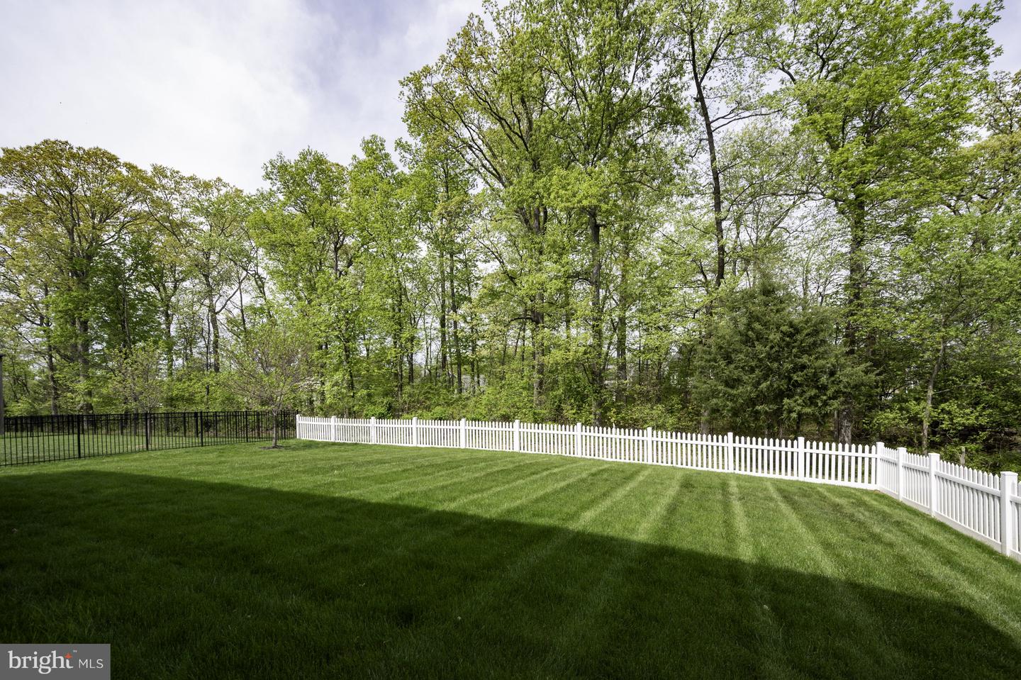 40946 MUNSON WOODS PL, ALDIE, Virginia 20105, 6 Bedrooms Bedrooms, ,5 BathroomsBathrooms,Residential,For sale,40946 MUNSON WOODS PL,VALO2094882 MLS # VALO2094882