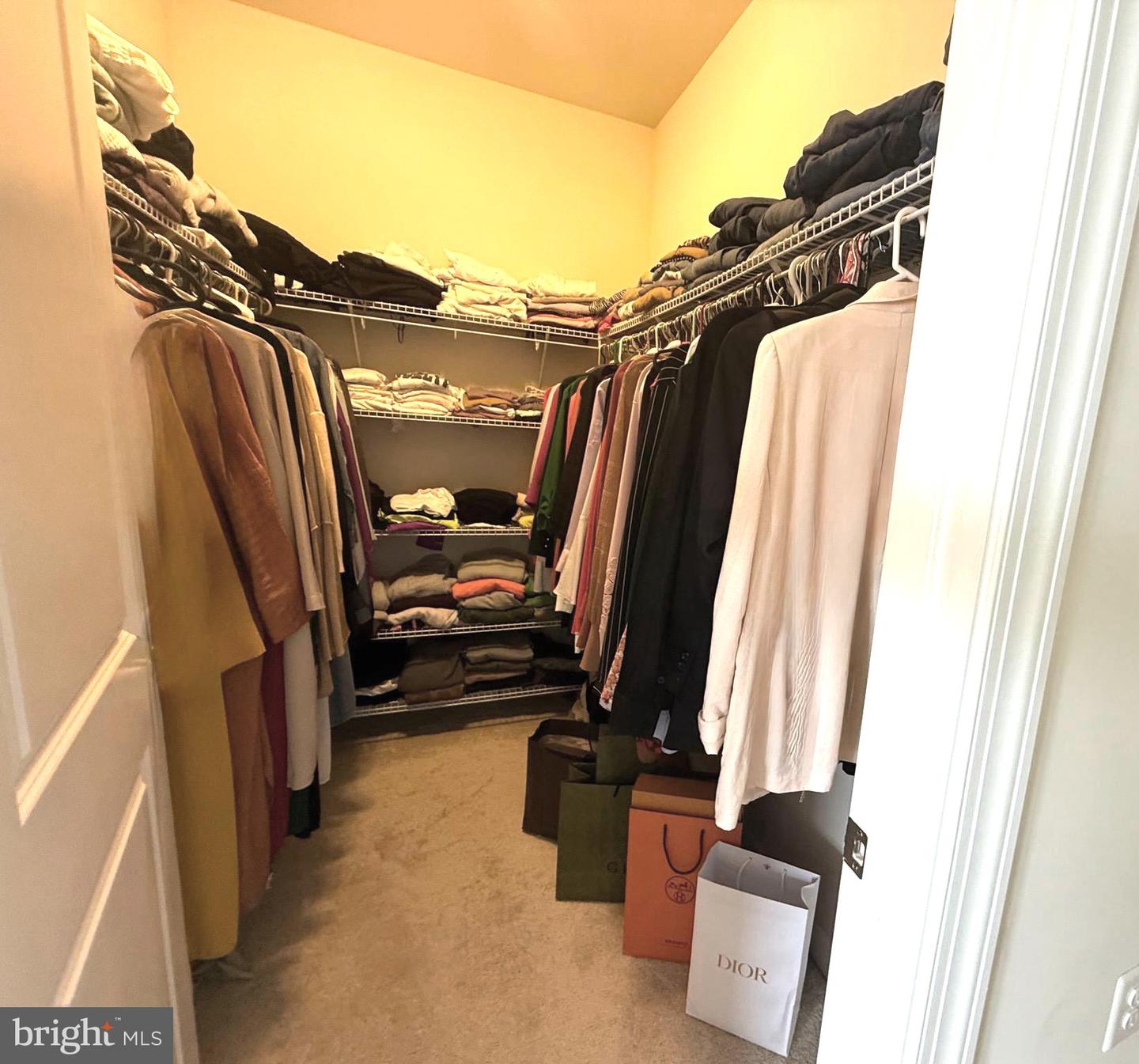 46380 RILASSARE TER, STERLING, Virginia 20164, 3 Bedrooms Bedrooms, 4 Rooms Rooms,2 BathroomsBathrooms,Residential,For sale,46380 RILASSARE TER,VALO2094892 MLS # VALO2094892