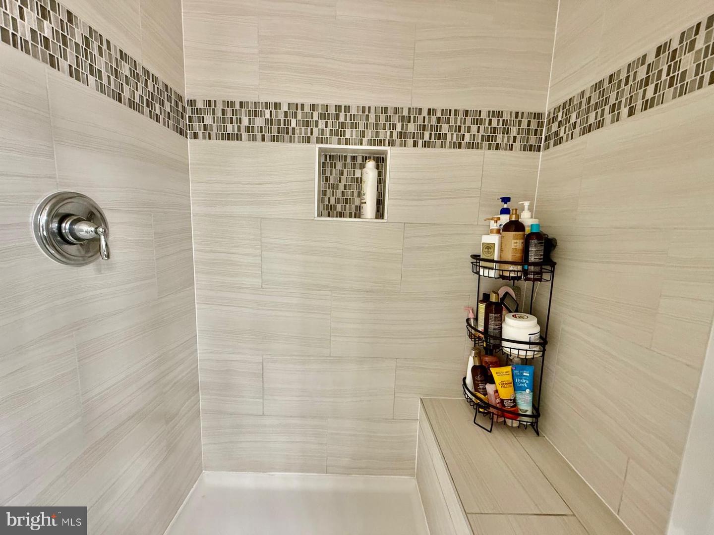 46380 RILASSARE TER, STERLING, Virginia 20164, 3 Bedrooms Bedrooms, 4 Rooms Rooms,2 BathroomsBathrooms,Residential,For sale,46380 RILASSARE TER,VALO2094892 MLS # VALO2094892