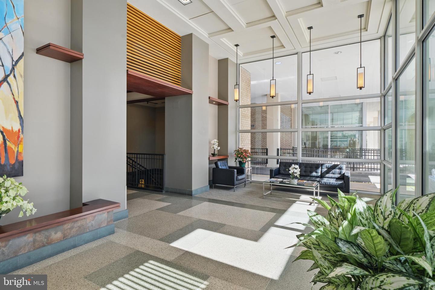 4600 S FOUR MILE RUN DR S #911, ARLINGTON, Virginia 22204, 2 Rooms Rooms,1 BathroomBathrooms,Residential,For sale,4600 S FOUR MILE RUN DR S #911,VAAR2056652 MLS # VAAR2056652