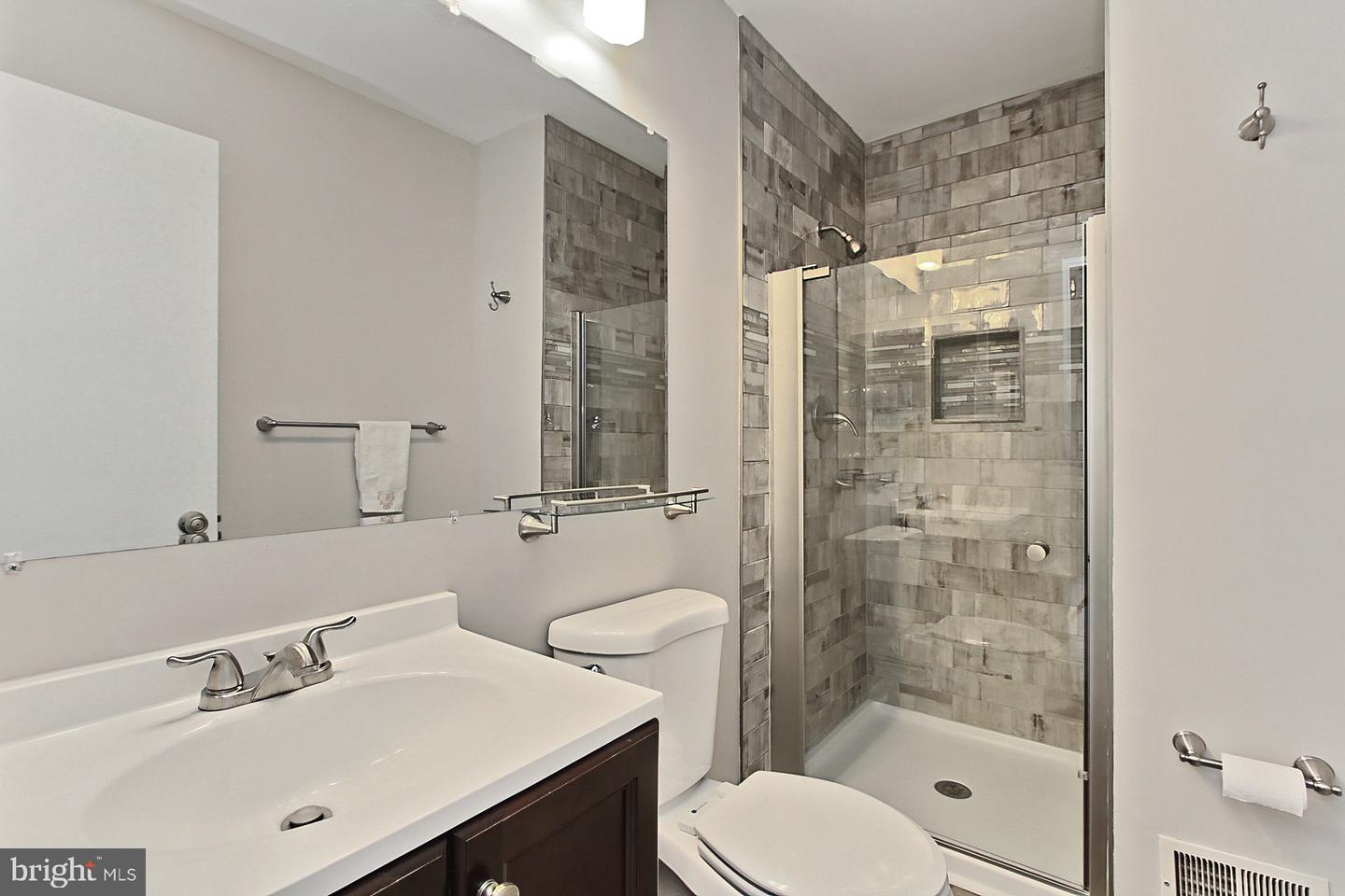 10317 COLONY PARK DR, FAIRFAX, Virginia 22032, 3 Bedrooms Bedrooms, ,2 BathroomsBathrooms,Residential,For sale,10317 COLONY PARK DR,VAFX2237002 MLS # VAFX2237002