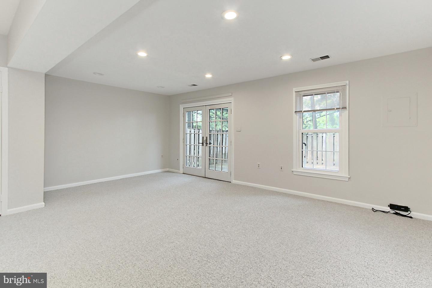 10317 COLONY PARK DR, FAIRFAX, Virginia 22032, 3 Bedrooms Bedrooms, ,2 BathroomsBathrooms,Residential,For sale,10317 COLONY PARK DR,VAFX2237002 MLS # VAFX2237002
