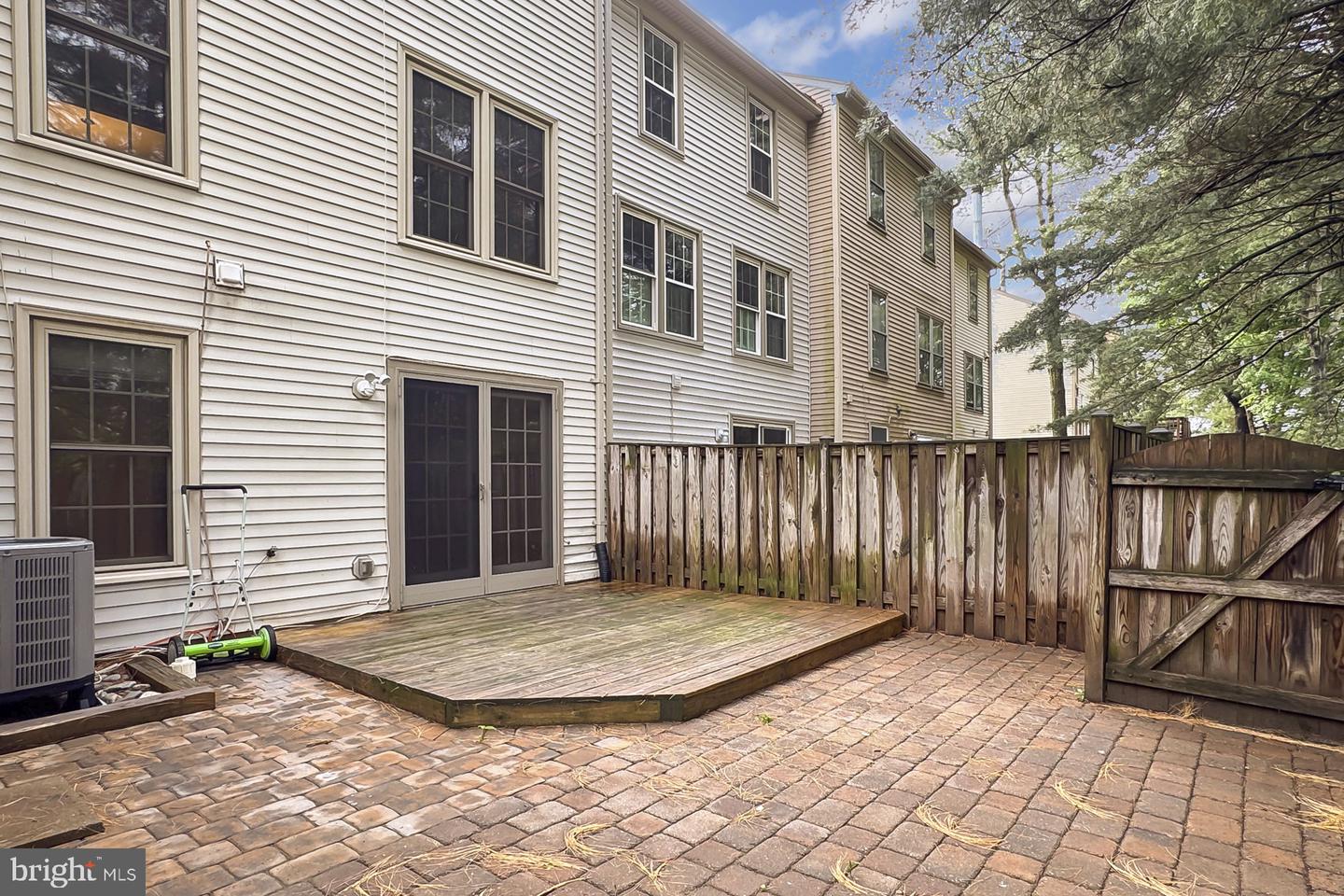 10317 COLONY PARK DR, FAIRFAX, Virginia 22032, 3 Bedrooms Bedrooms, ,2 BathroomsBathrooms,Residential,For sale,10317 COLONY PARK DR,VAFX2237002 MLS # VAFX2237002