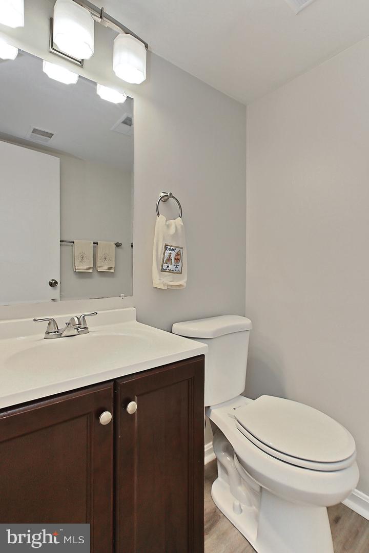 10317 COLONY PARK DR, FAIRFAX, Virginia 22032, 3 Bedrooms Bedrooms, ,2 BathroomsBathrooms,Residential,For sale,10317 COLONY PARK DR,VAFX2237002 MLS # VAFX2237002