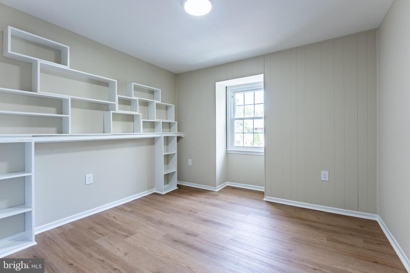 6017 LIBERTY BELL CT, BURKE, Virginia 22015, 3 Bedrooms Bedrooms, ,2 BathroomsBathrooms,Residential,For sale,6017 LIBERTY BELL CT,VAFX2237018 MLS # VAFX2237018