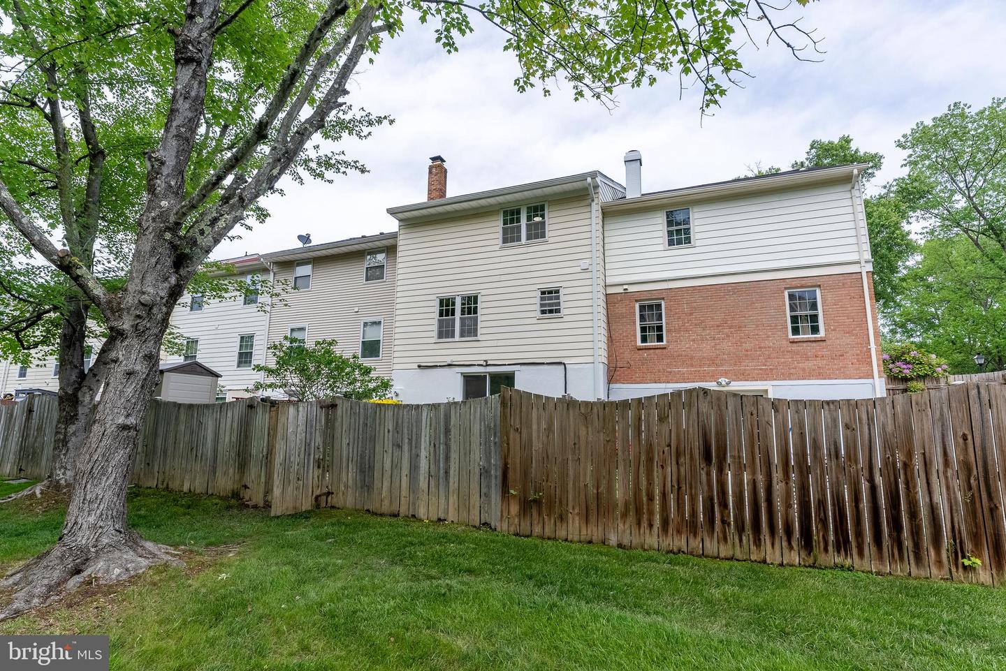 6017 LIBERTY BELL CT, BURKE, Virginia 22015, 3 Bedrooms Bedrooms, ,2 BathroomsBathrooms,Residential,For sale,6017 LIBERTY BELL CT,VAFX2237018 MLS # VAFX2237018