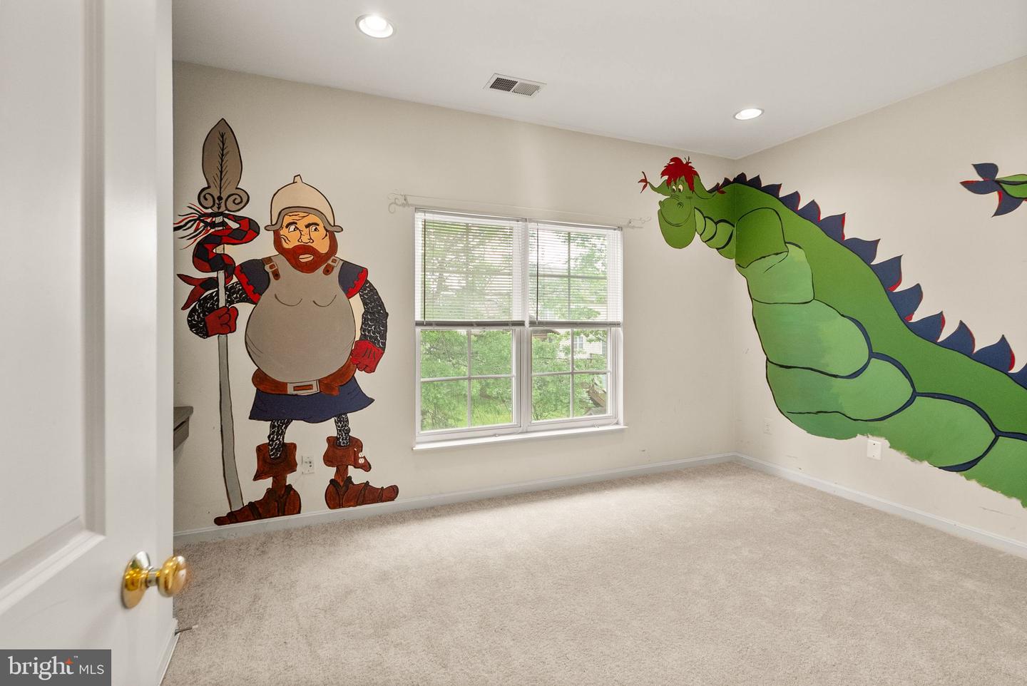 12841 VICTORY LAKES LOOP, BRISTOW, Virginia 20136, 5 Bedrooms Bedrooms, ,3 BathroomsBathrooms,Residential,For sale,12841 VICTORY LAKES LOOP,VAPW2093250 MLS # VAPW2093250