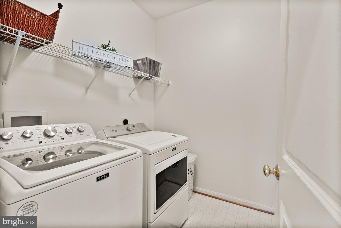 12841 VICTORY LAKES LOOP, BRISTOW, Virginia 20136, 5 Bedrooms Bedrooms, ,3 BathroomsBathrooms,Residential,For sale,12841 VICTORY LAKES LOOP,VAPW2093250 MLS # VAPW2093250