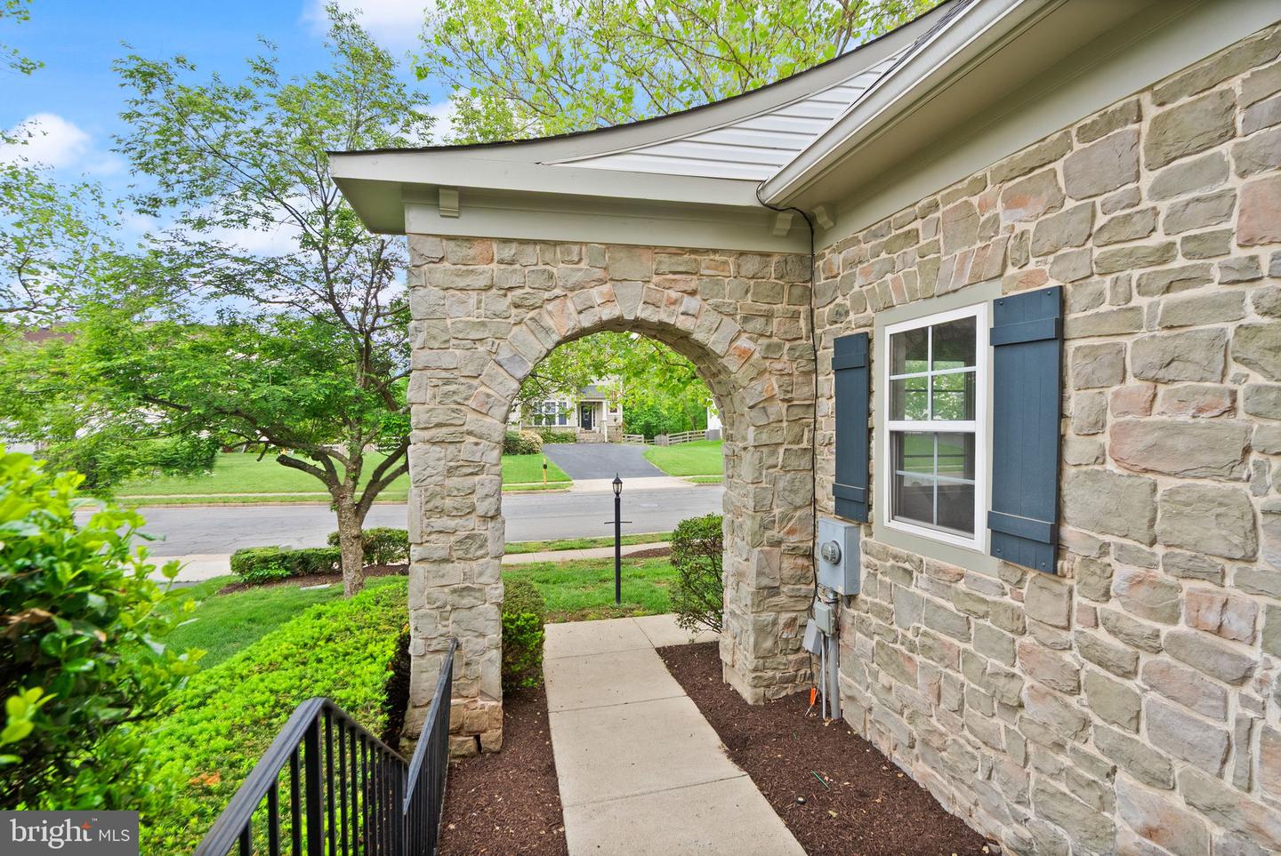 12841 VICTORY LAKES LOOP, BRISTOW, Virginia 20136, 5 Bedrooms Bedrooms, ,3 BathroomsBathrooms,Residential,For sale,12841 VICTORY LAKES LOOP,VAPW2093250 MLS # VAPW2093250