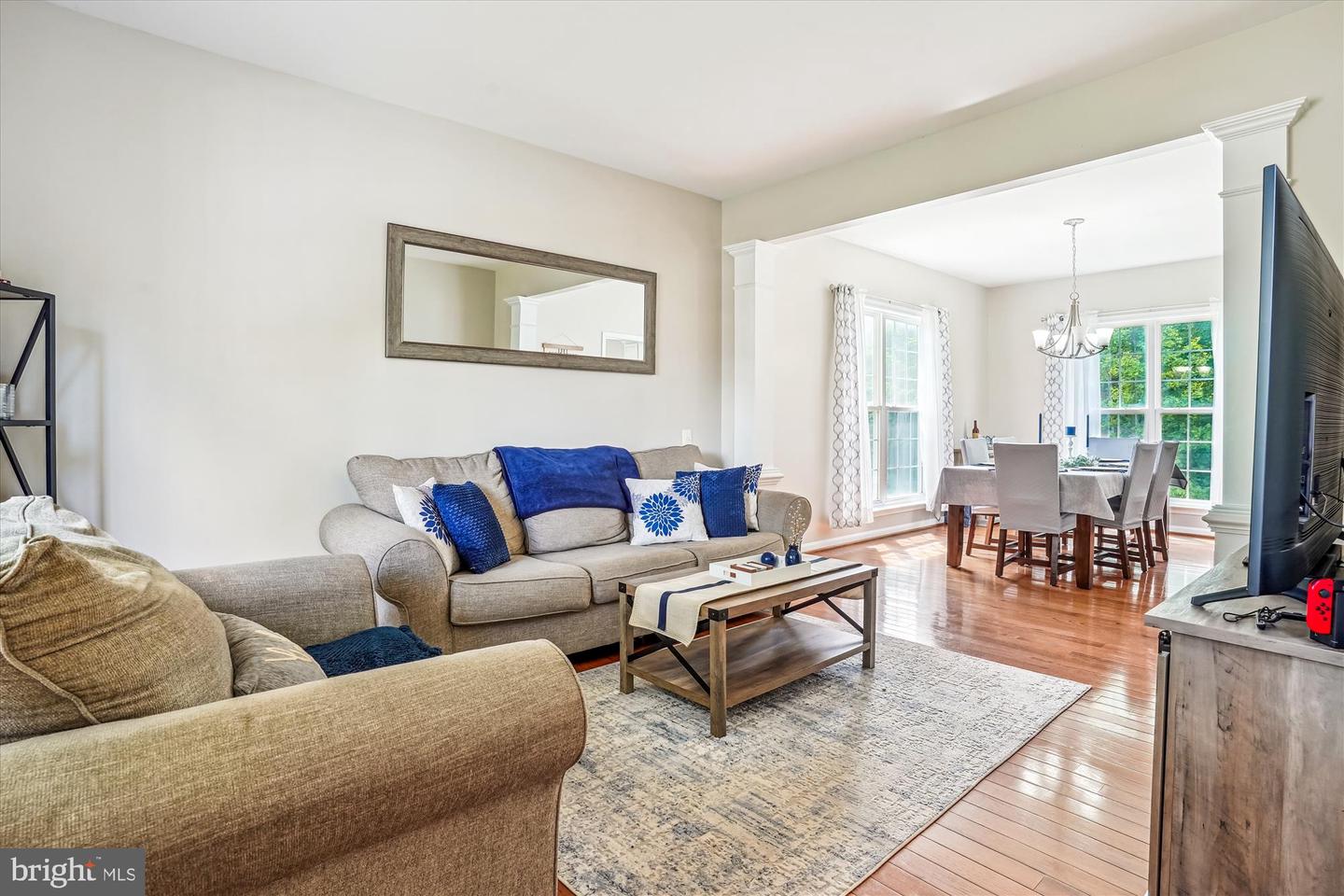 5949 MOONBEAM DR, WOODBRIDGE, Virginia 22193, 5 Bedrooms Bedrooms, ,3 BathroomsBathrooms,Residential,For sale,5949 MOONBEAM DR,VAPW2093316 MLS # VAPW2093316