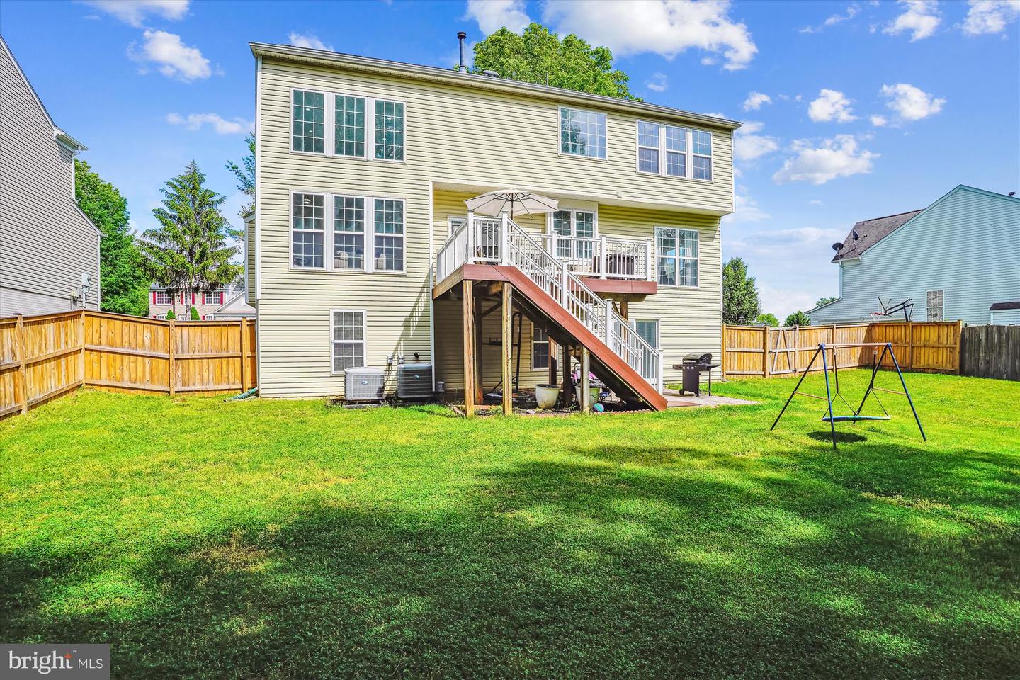5949 MOONBEAM DR, WOODBRIDGE, Virginia 22193, 5 Bedrooms Bedrooms, ,3 BathroomsBathrooms,Residential,For sale,5949 MOONBEAM DR,VAPW2093316 MLS # VAPW2093316