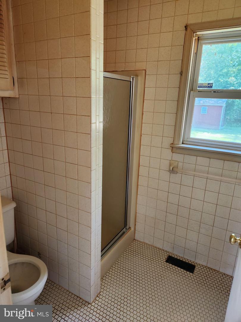 15498 FLEMING ST, KING GEORGE, Virginia 22485, 4 Bedrooms Bedrooms, 9 Rooms Rooms,3 BathroomsBathrooms,Residential,For sale,15498 FLEMING ST,VAKG2006326 MLS # VAKG2006326