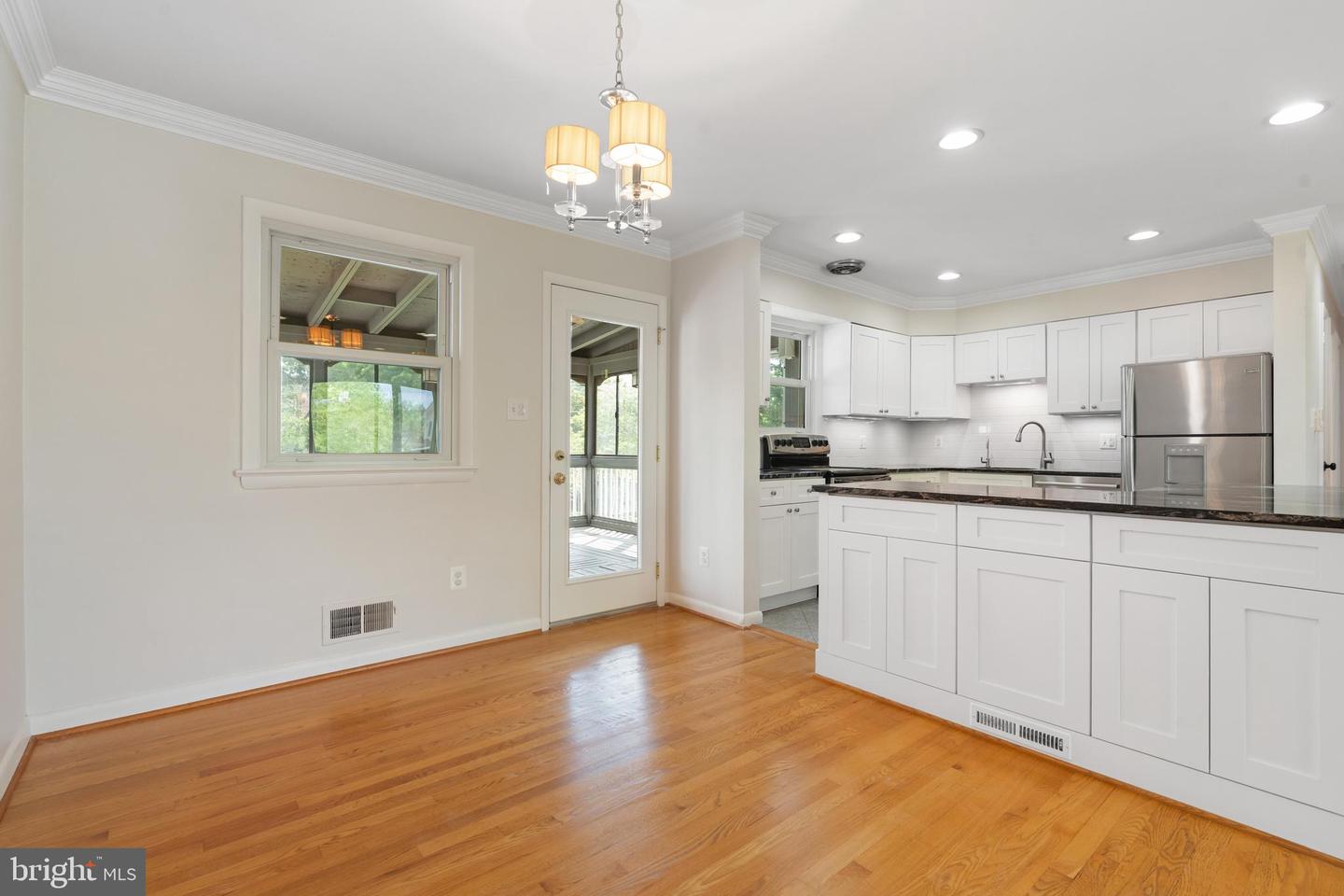 511 WAKEFIELD ST N, ARLINGTON, Virginia 22203, 4 Bedrooms Bedrooms, ,2 BathroomsBathrooms,Residential,For sale,511 WAKEFIELD ST N,VAAR2056718 MLS # VAAR2056718