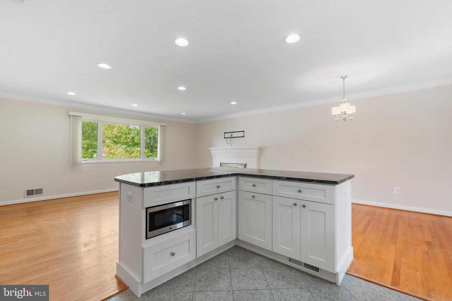 511 WAKEFIELD ST N, ARLINGTON, Virginia 22203, 4 Bedrooms Bedrooms, ,2 BathroomsBathrooms,Residential,For sale,511 WAKEFIELD ST N,VAAR2056718 MLS # VAAR2056718