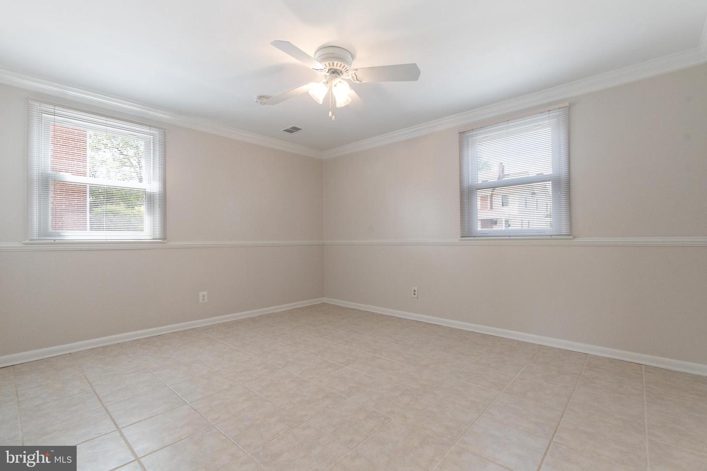 511 WAKEFIELD ST N, ARLINGTON, Virginia 22203, 4 Bedrooms Bedrooms, ,2 BathroomsBathrooms,Residential,For sale,511 WAKEFIELD ST N,VAAR2056718 MLS # VAAR2056718