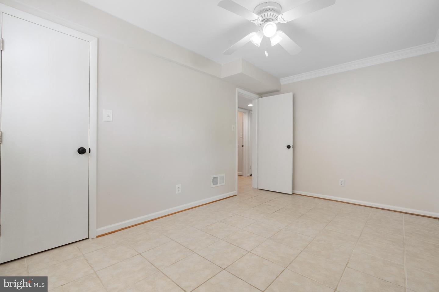 511 WAKEFIELD ST N, ARLINGTON, Virginia 22203, 4 Bedrooms Bedrooms, ,2 BathroomsBathrooms,Residential,For sale,511 WAKEFIELD ST N,VAAR2056718 MLS # VAAR2056718