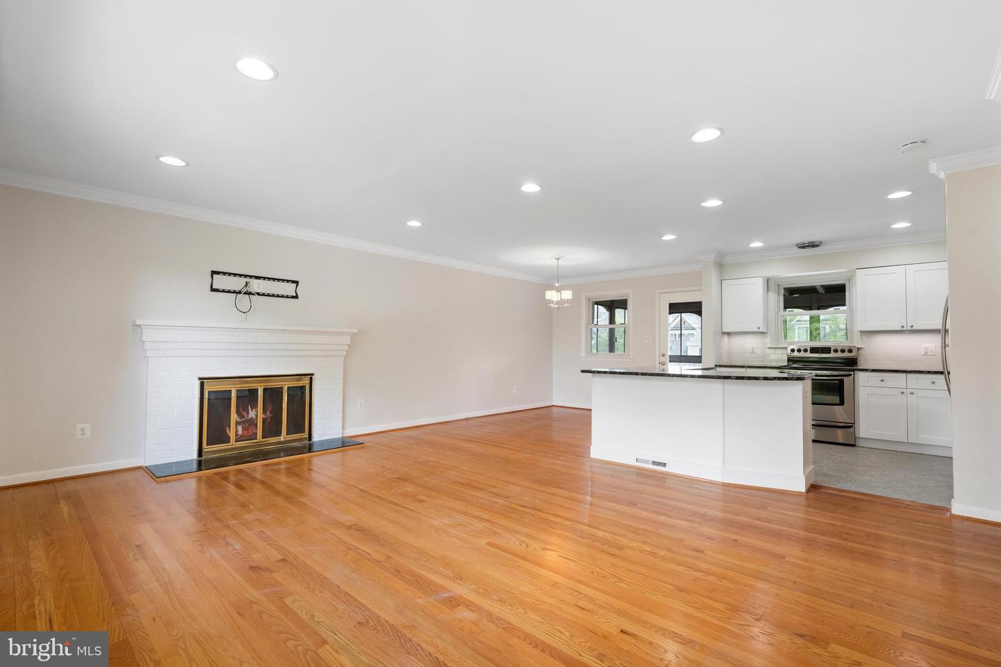 511 WAKEFIELD ST N, ARLINGTON, Virginia 22203, 4 Bedrooms Bedrooms, ,2 BathroomsBathrooms,Residential,For sale,511 WAKEFIELD ST N,VAAR2056718 MLS # VAAR2056718