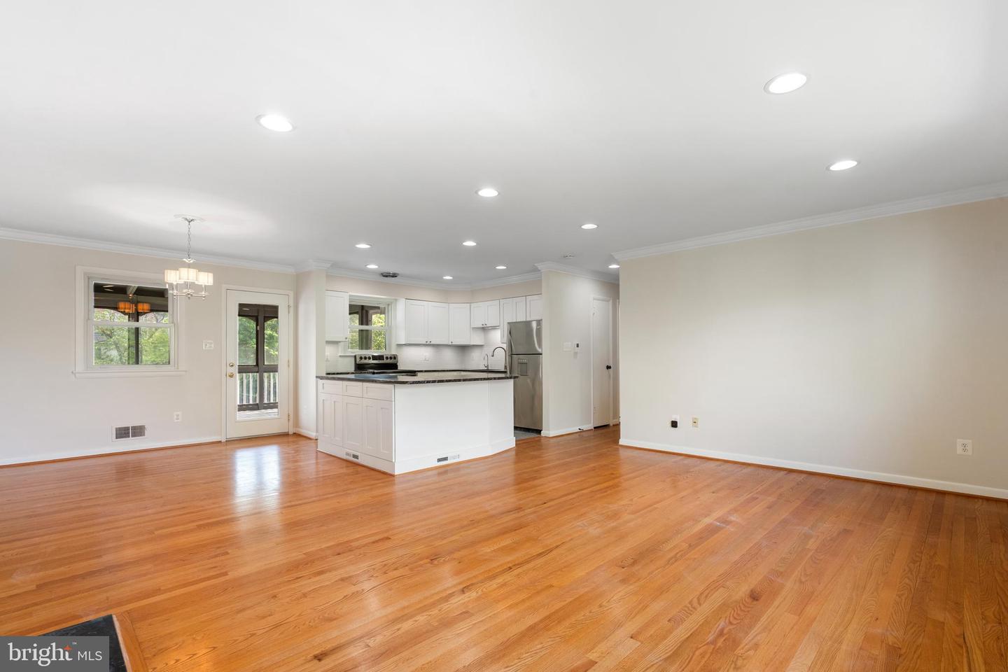 511 WAKEFIELD ST N, ARLINGTON, Virginia 22203, 4 Bedrooms Bedrooms, ,2 BathroomsBathrooms,Residential,For sale,511 WAKEFIELD ST N,VAAR2056718 MLS # VAAR2056718