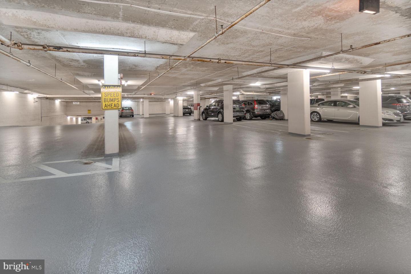 2100 LANGSTON BLVD #103, ARLINGTON, Virginia 22201, 2 Bedrooms Bedrooms, ,1 BathroomBathrooms,Residential,For sale,2100 LANGSTON BLVD #103,VAAR2056720 MLS # VAAR2056720