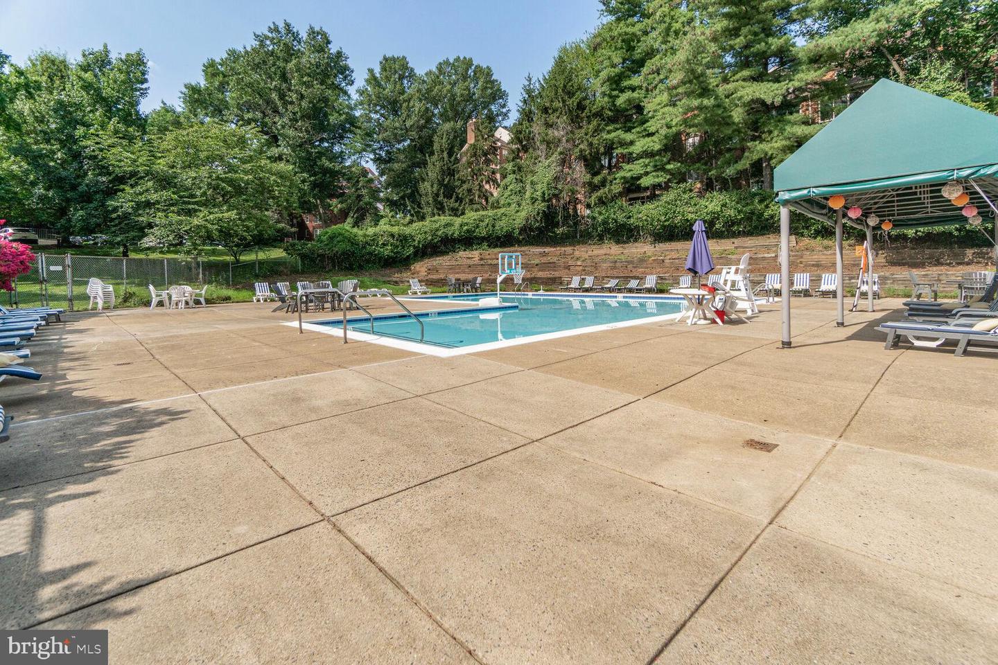 2100 LANGSTON BLVD #103, ARLINGTON, Virginia 22201, 2 Bedrooms Bedrooms, ,1 BathroomBathrooms,Residential,For sale,2100 LANGSTON BLVD #103,VAAR2056720 MLS # VAAR2056720