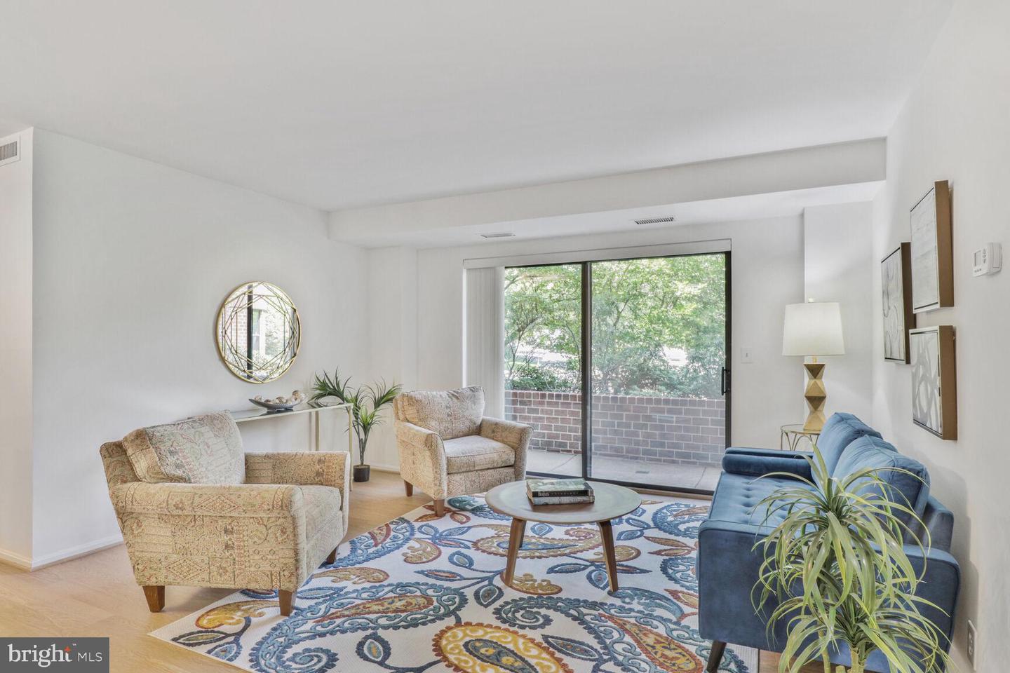 2100 LANGSTON BLVD #103, ARLINGTON, Virginia 22201, 2 Bedrooms Bedrooms, ,1 BathroomBathrooms,Residential,For sale,2100 LANGSTON BLVD #103,VAAR2056720 MLS # VAAR2056720