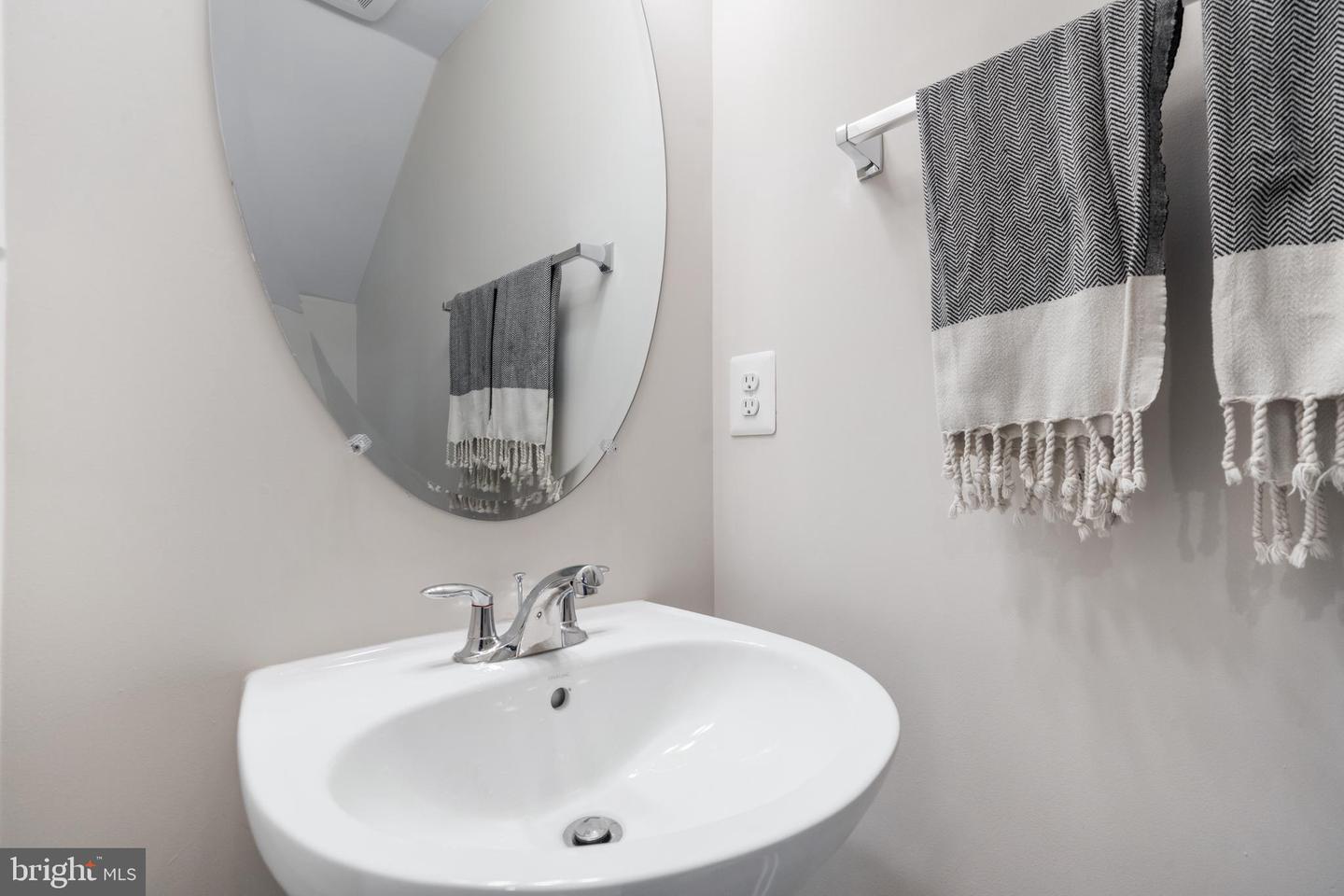 13547 SAYWARD BLVD #67, HERNDON, Virginia 20171, 3 Bedrooms Bedrooms, ,2 BathroomsBathrooms,Residential,For sale,13547 SAYWARD BLVD #67,VAFX2237092 MLS # VAFX2237092
