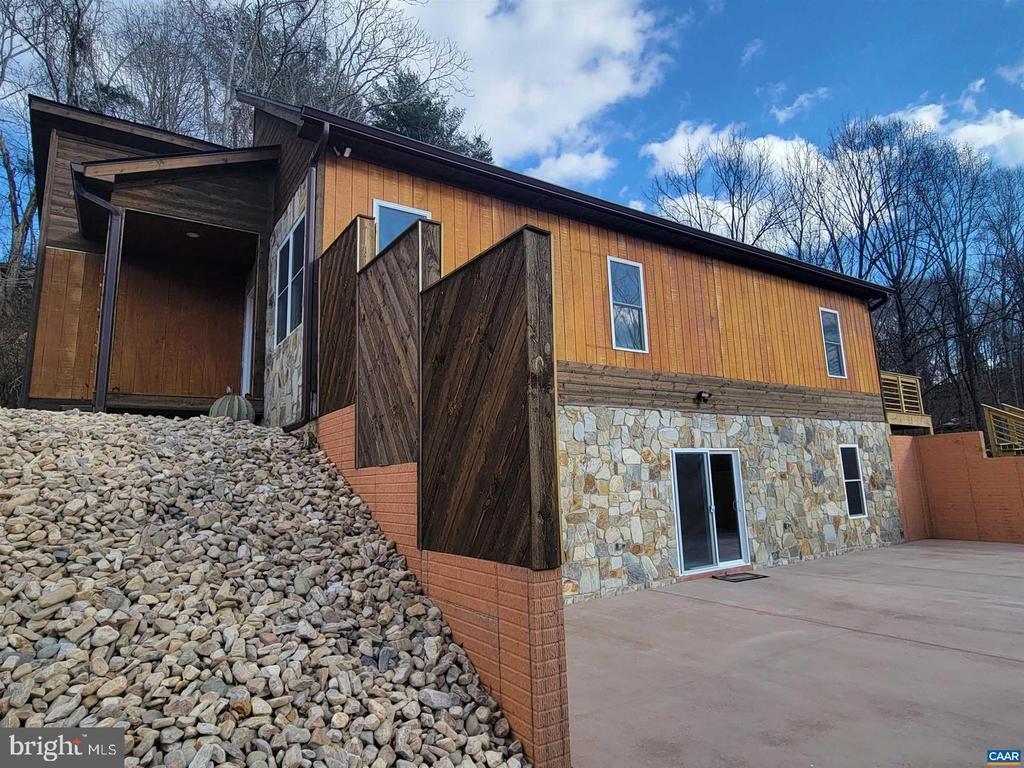 13298 JAMES MADISON HWY, PALMYRA, Virginia 22963, 4 Bedrooms Bedrooms, ,3 BathroomsBathrooms,Residential,13298 JAMES MADISON HWY,VAFN2000470 MLS # VAFN2000470