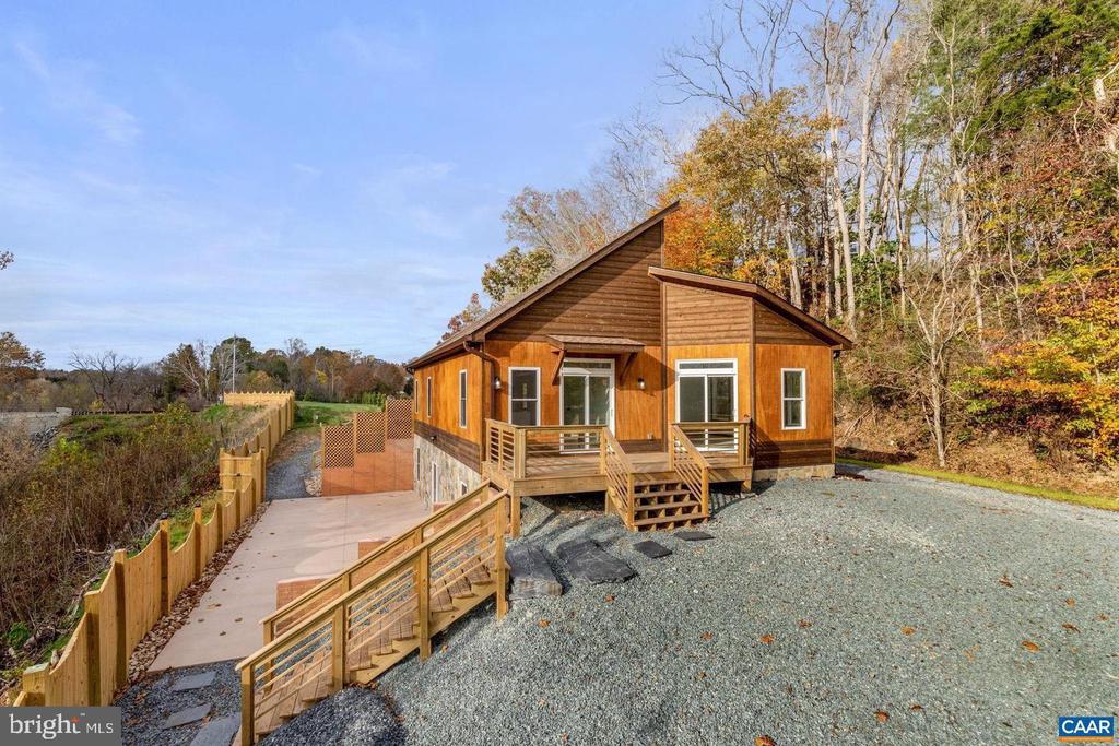13298 JAMES MADISON HWY, PALMYRA, Virginia 22963, 4 Bedrooms Bedrooms, ,3 BathroomsBathrooms,Residential,13298 JAMES MADISON HWY,VAFN2000470 MLS # VAFN2000470