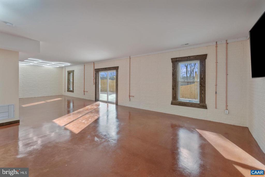 13298 JAMES MADISON HWY, PALMYRA, Virginia 22963, 4 Bedrooms Bedrooms, ,3 BathroomsBathrooms,Residential,13298 JAMES MADISON HWY,VAFN2000470 MLS # VAFN2000470