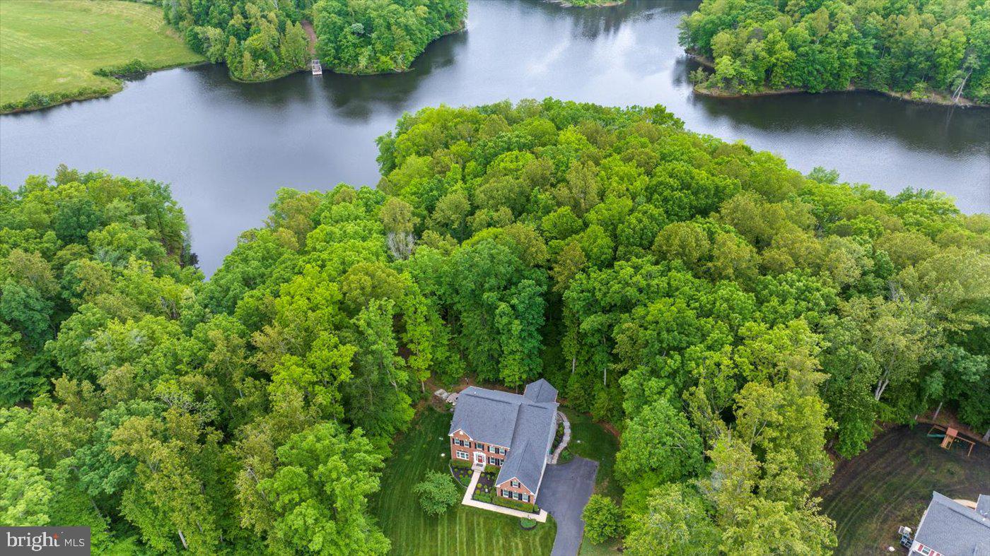 186 GENEVIEVE CT, FREDERICKSBURG, Virginia 22406, 5 Bedrooms Bedrooms, ,3 BathroomsBathrooms,Residential,For sale,186 GENEVIEVE CT,VAST2038296 MLS # VAST2038296