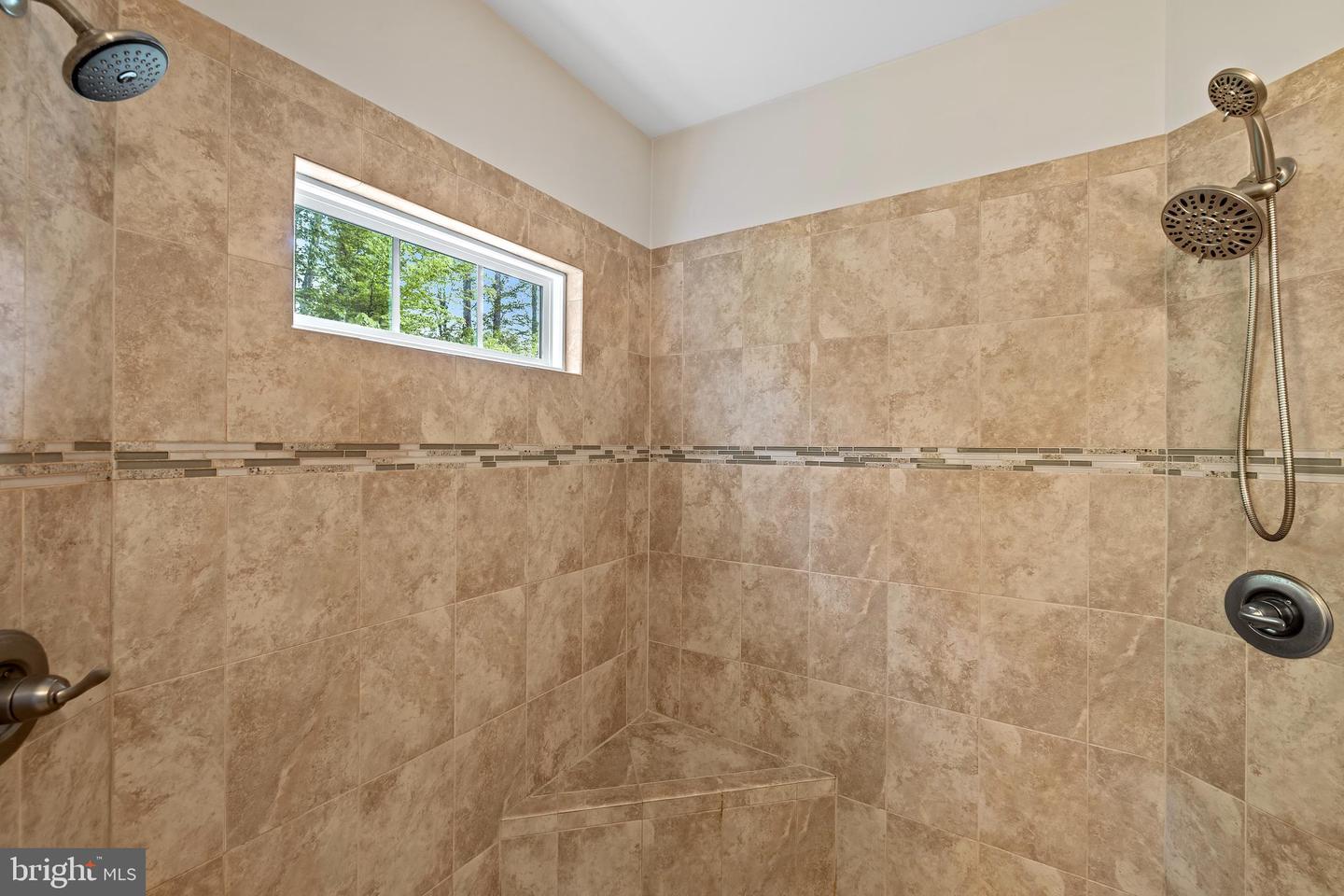 186 GENEVIEVE CT, FREDERICKSBURG, Virginia 22406, 5 Bedrooms Bedrooms, ,3 BathroomsBathrooms,Residential,For sale,186 GENEVIEVE CT,VAST2038296 MLS # VAST2038296