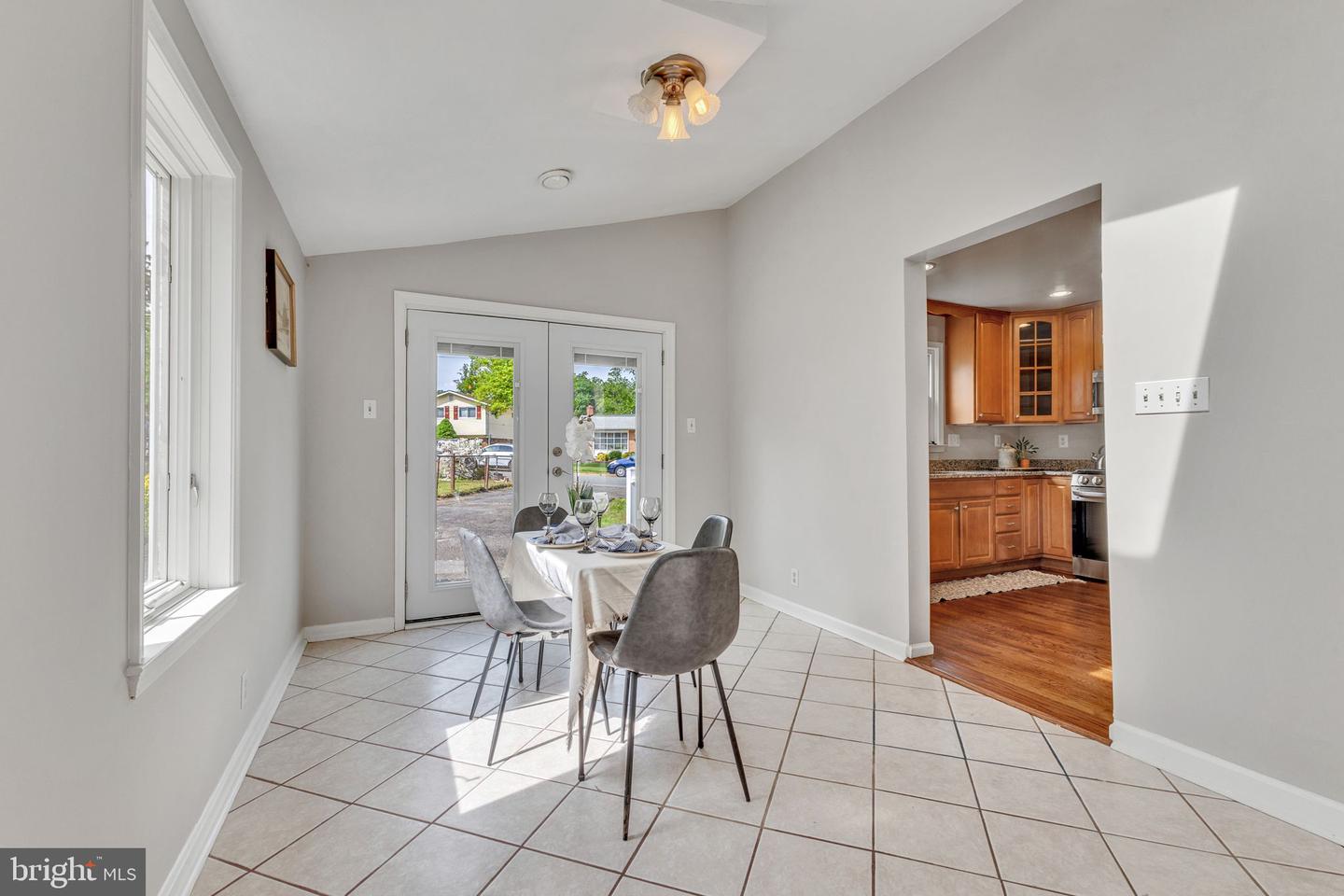 7540 PARK LN, ANNANDALE, Virginia 22003, 4 Bedrooms Bedrooms, ,1 BathroomBathrooms,Residential,For sale,7540 PARK LN,VAFX2237308 MLS # VAFX2237308