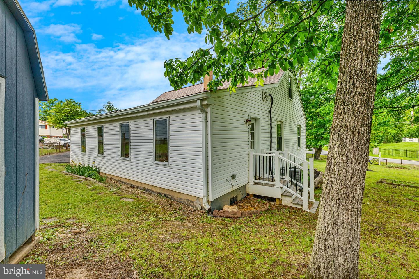 7540 PARK LN, ANNANDALE, Virginia 22003, 4 Bedrooms Bedrooms, ,1 BathroomBathrooms,Residential,For sale,7540 PARK LN,VAFX2237308 MLS # VAFX2237308