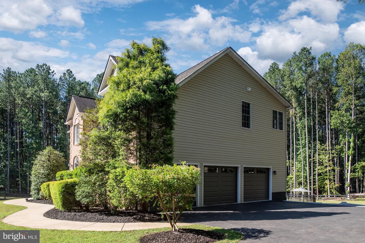 9 DUTCH BRANDY RD, STAFFORD, Virginia 22556, 4 Bedrooms Bedrooms, ,4 BathroomsBathrooms,Residential,For sale,9 DUTCH BRANDY RD,VAST2038268 MLS # VAST2038268