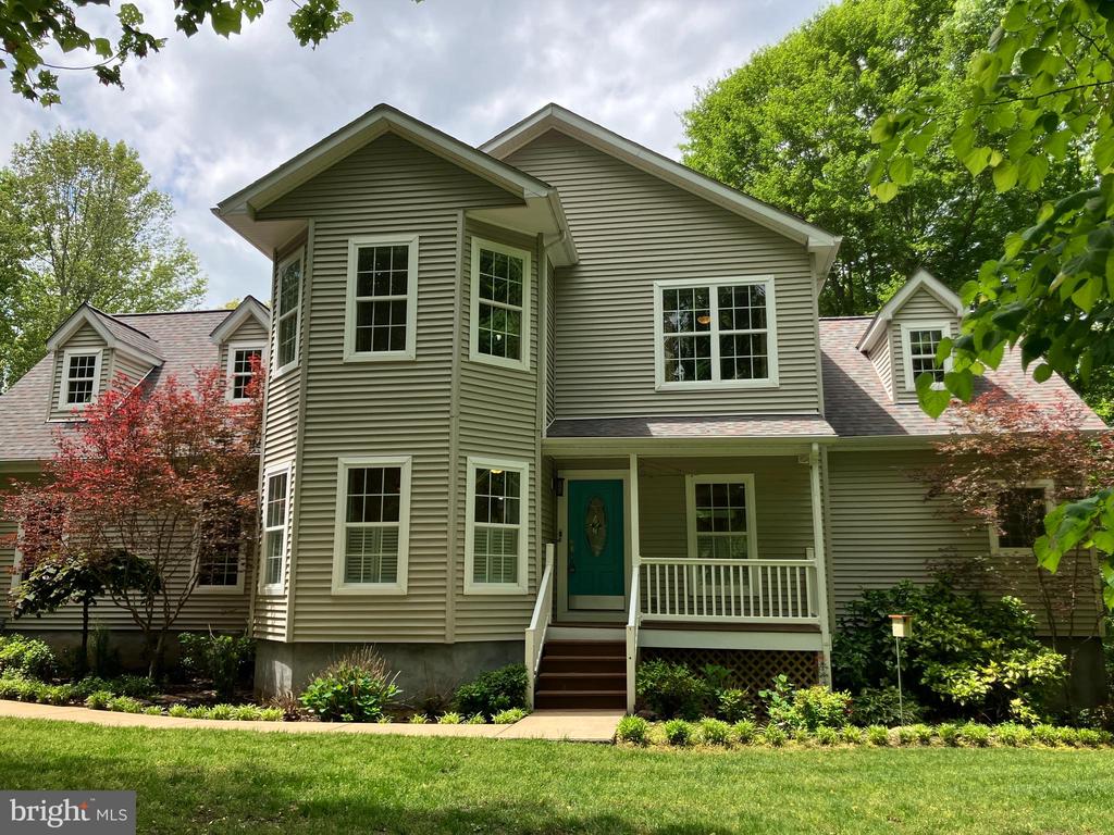188 BYRD POINT LN, LOUISA, Virginia 23093, 5 Bedrooms Bedrooms, ,3 BathroomsBathrooms,Residential,188 BYRD POINT LN,VALA2007834 MLS # VALA2007834