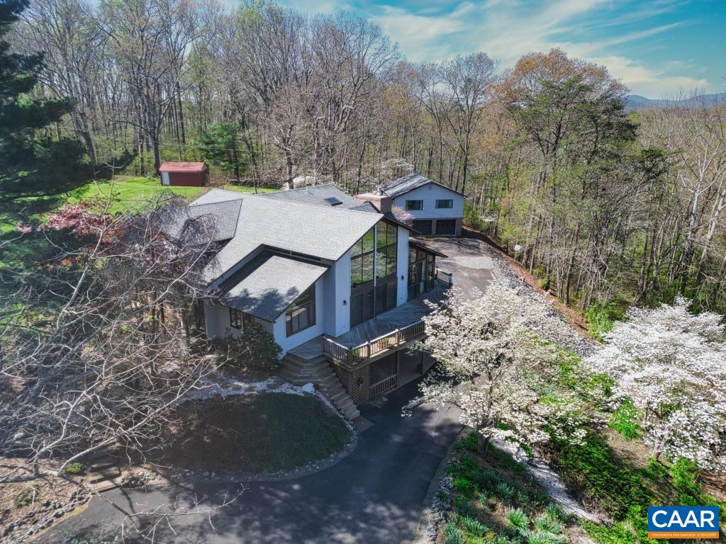 20 PINE BLUFF RD, RUCKERSVILLE, Virginia 22968, 3 Bedrooms Bedrooms, ,3 BathroomsBathrooms,Residential,HazyVue Lake House,20 PINE BLUFF RD,664119 MLS # 664119