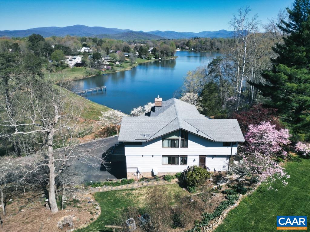 20 PINE BLUFF RD, RUCKERSVILLE, Virginia 22968, 3 Bedrooms Bedrooms, ,3 BathroomsBathrooms,Residential,HazyVue Lake House,20 PINE BLUFF RD,664119 MLS # 664119
