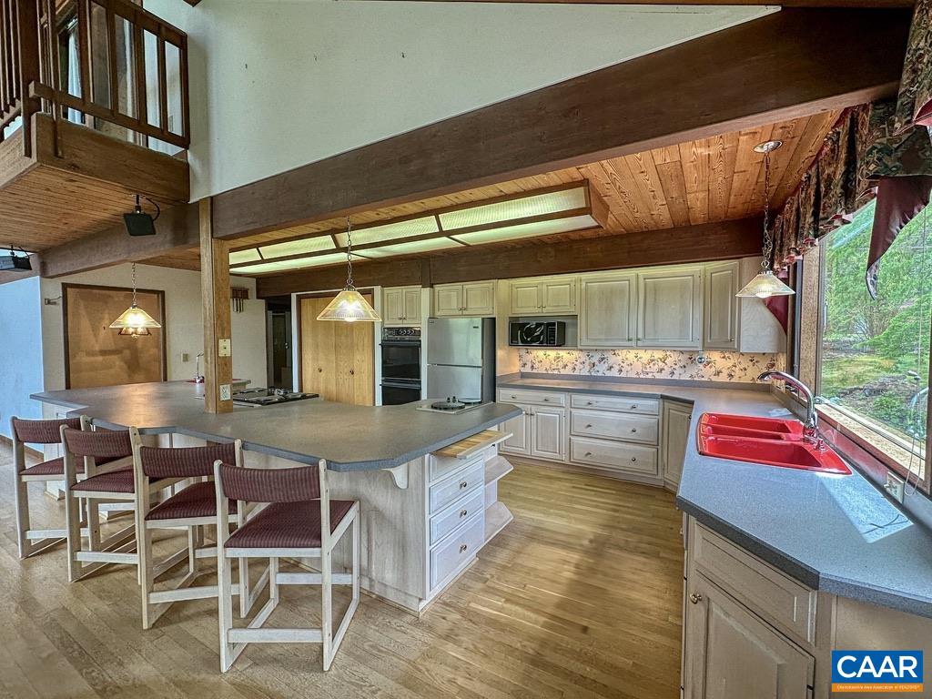 20 PINE BLUFF RD, RUCKERSVILLE, Virginia 22968, 3 Bedrooms Bedrooms, ,3 BathroomsBathrooms,Residential,HazyVue Lake House,20 PINE BLUFF RD,664119 MLS # 664119