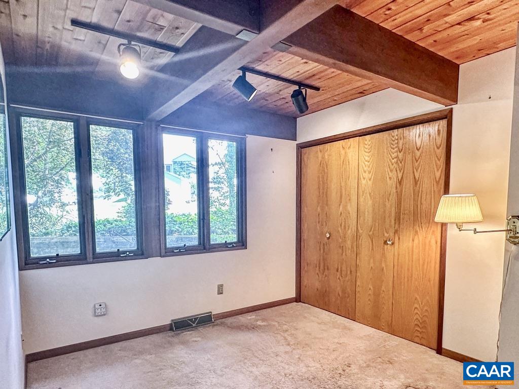 20 PINE BLUFF RD, RUCKERSVILLE, Virginia 22968, 3 Bedrooms Bedrooms, ,3 BathroomsBathrooms,Residential,HazyVue Lake House,20 PINE BLUFF RD,664119 MLS # 664119