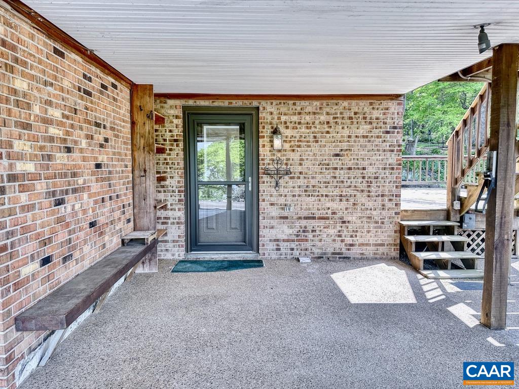 20 PINE BLUFF RD, RUCKERSVILLE, Virginia 22968, 3 Bedrooms Bedrooms, ,3 BathroomsBathrooms,Residential,HazyVue Lake House,20 PINE BLUFF RD,664119 MLS # 664119