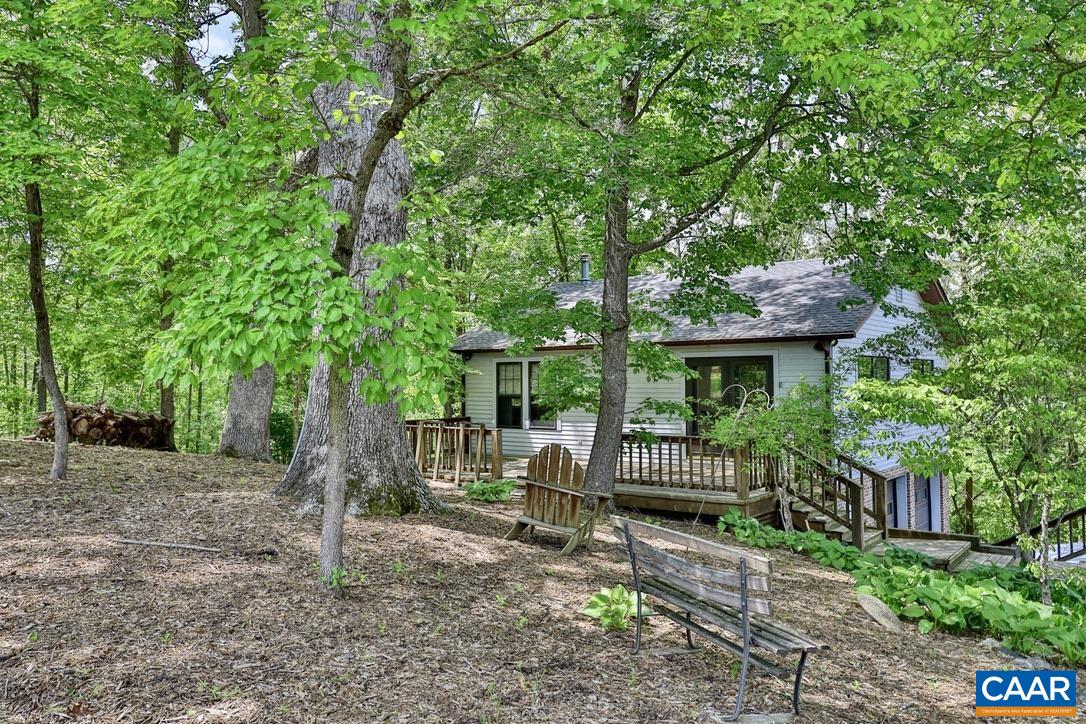 20 PINE BLUFF RD, RUCKERSVILLE, Virginia 22968, 3 Bedrooms Bedrooms, ,3 BathroomsBathrooms,Residential,HazyVue Lake House,20 PINE BLUFF RD,664119 MLS # 664119